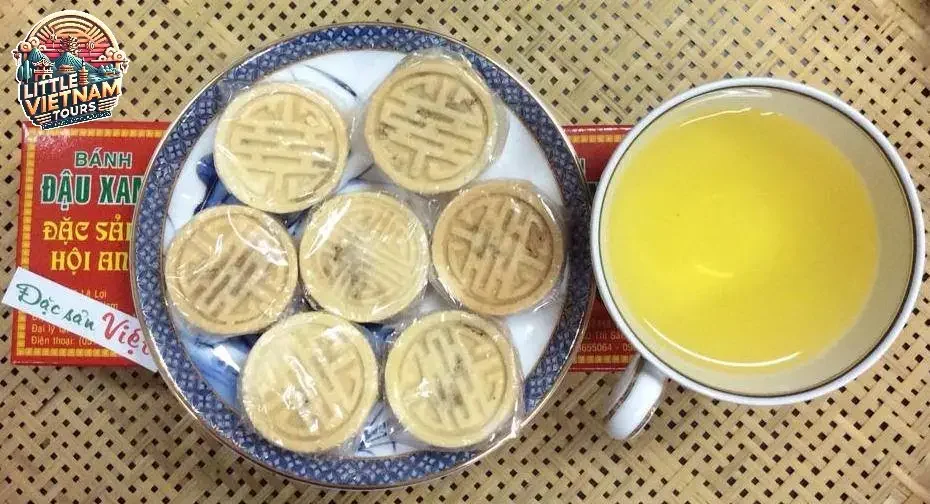 Bánh đậu xanh mặn (nhân thịt)