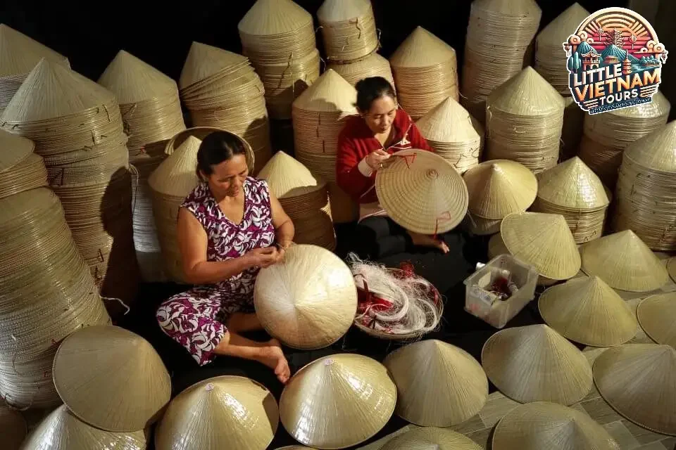Các Làng Nghề Truyền Thống: Tinh Hoa Từ Lúa Gạo