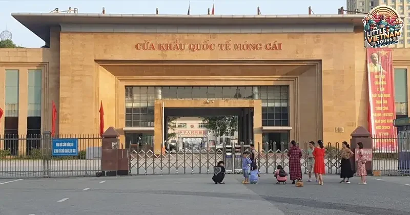 Thủ Tục Xuất Nhập Cảnh Qua Cửa Khẩu Móng Cái