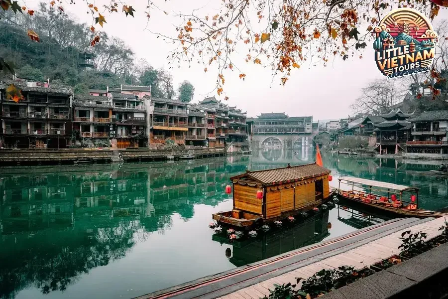 Các Điểm Tham Quan Nổi Bật Tại Phượng Hoàng Cổ Trấn Các Điểm Tham Quan Nổi Bật Tại Phượng Hoàng Cổ Trấn