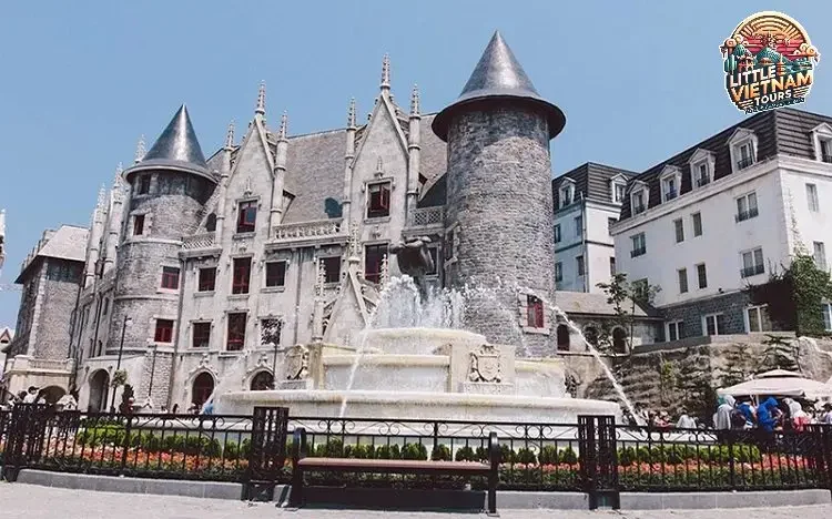 Lịch trình du lịch và kinh nghiệm tham quan Làng Pháp