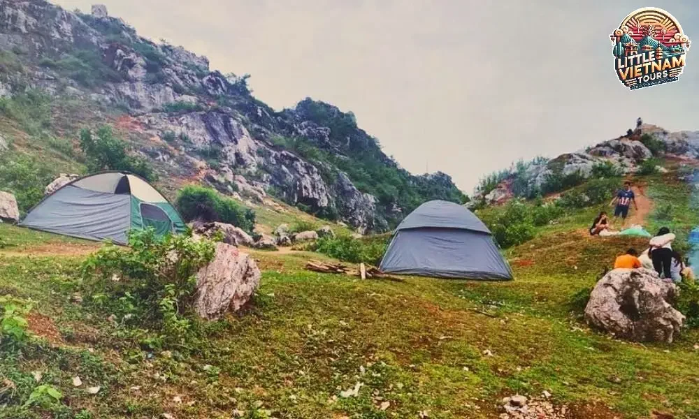 Những Trải Nghiệm Du Lịch Không Thể Bỏ Lỡ Tại Núi Trầm