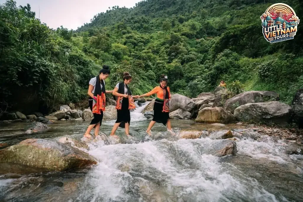 Trekking Tìm Về Thiên Nhiên Tại Mù Cang Chải